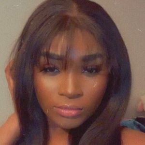 Meet your Posher, Christi